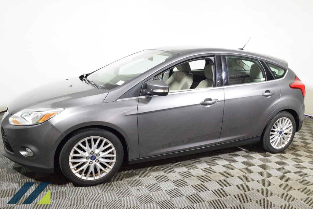 Pre-owned 2012 Ford Focus Sel 4d Hatchback In Minnetonka #6u10998a 